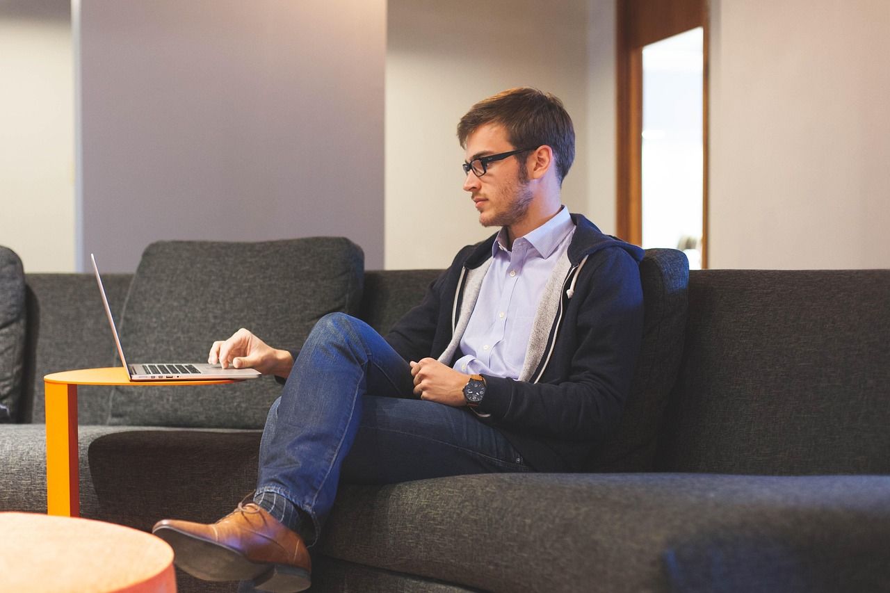 découvrez les meilleurs outils pour entrepreneurs : logiciels de gestion, productivité, marketing et organisation pour booster votre activité et faciliter votre quotidien d’entrepreneur.