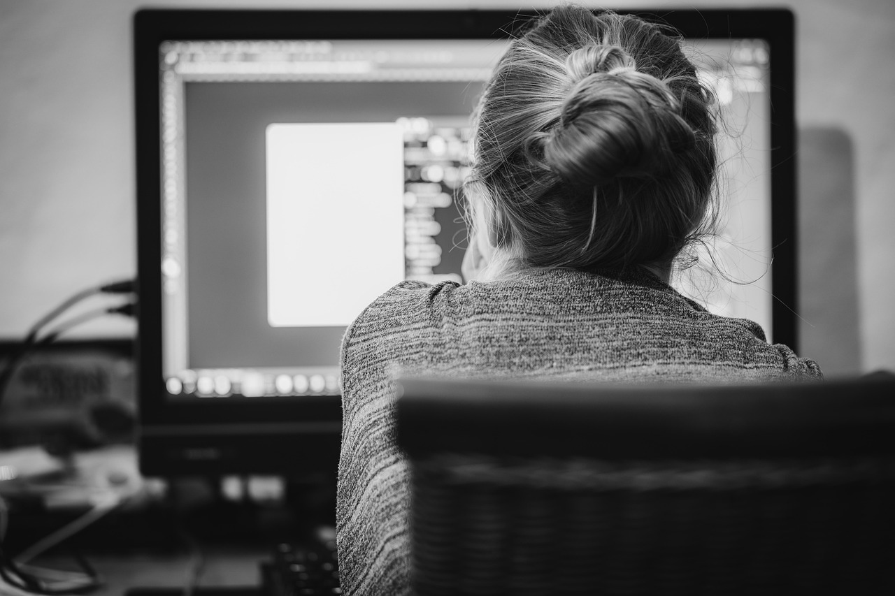Comment surmonter les défis juridiques lors de la création d’entreprise